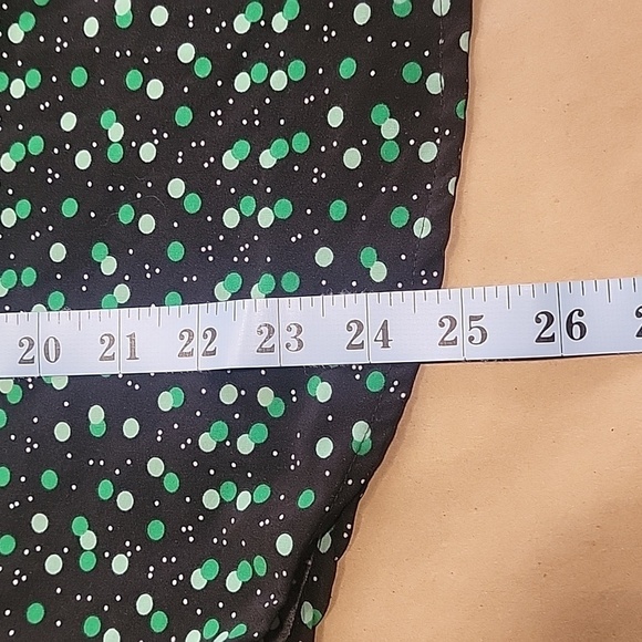 Notations, Size L Black with Green Polka Dot Button Down Roll Tab Sleeve Shirt - Picture 10 of 11
